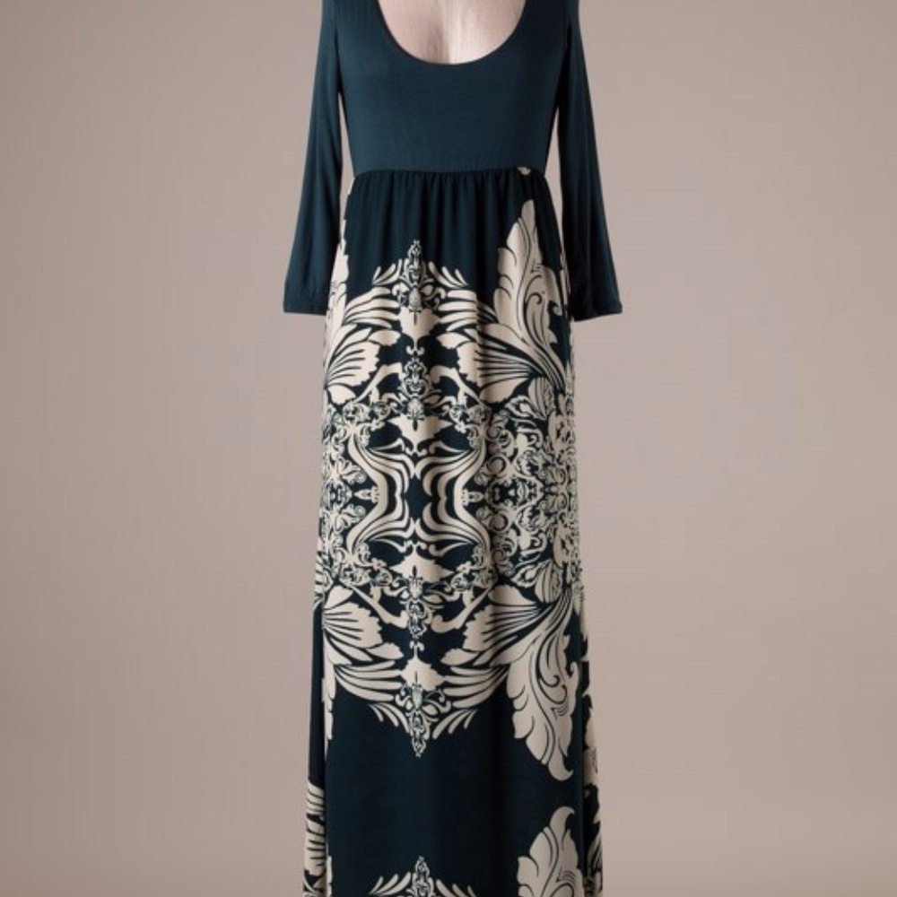 Long Sleeve Hunter Green Maxi Dress - Picture 5 of 7